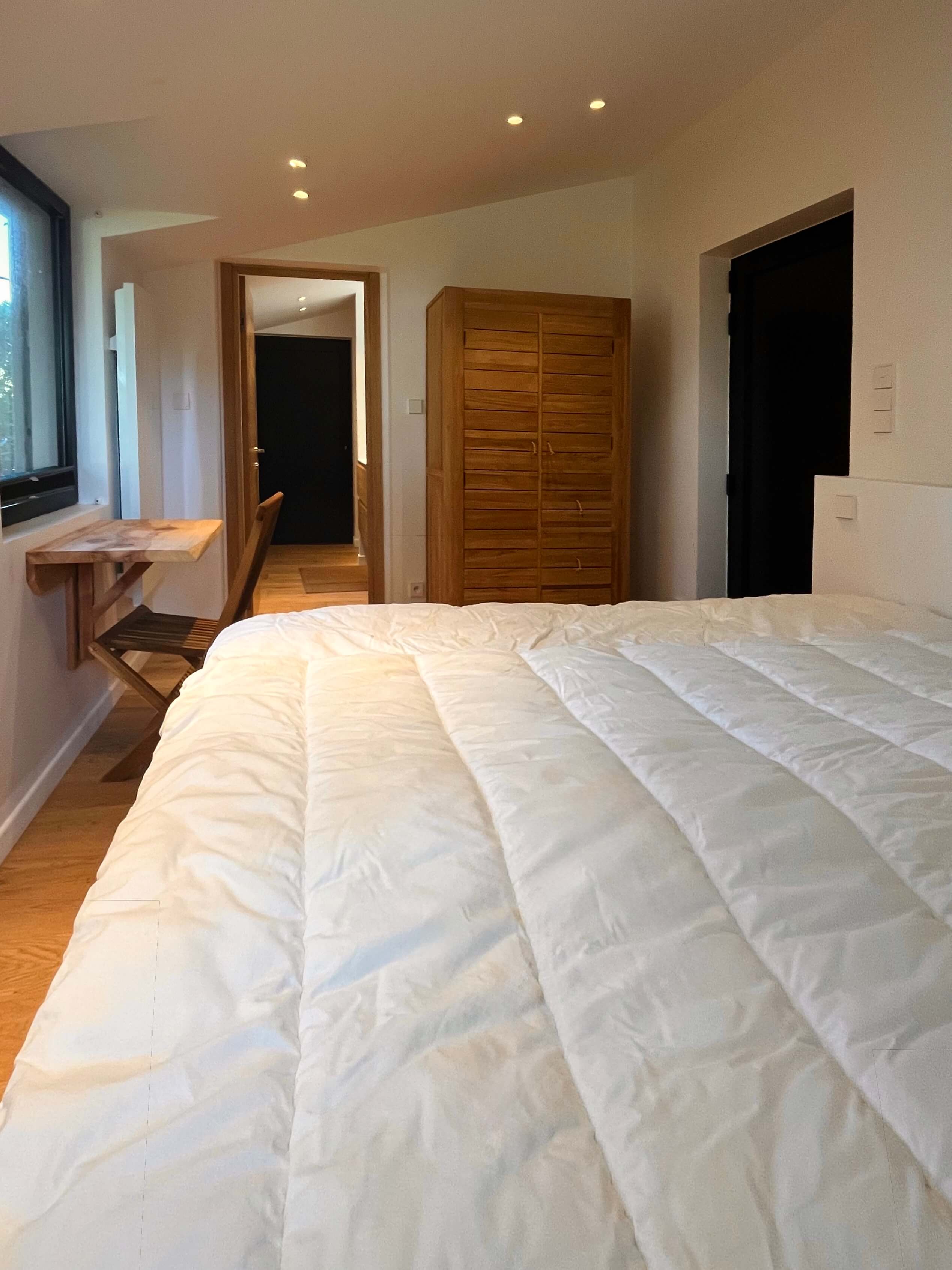 Chambre avec vue sur le jardin