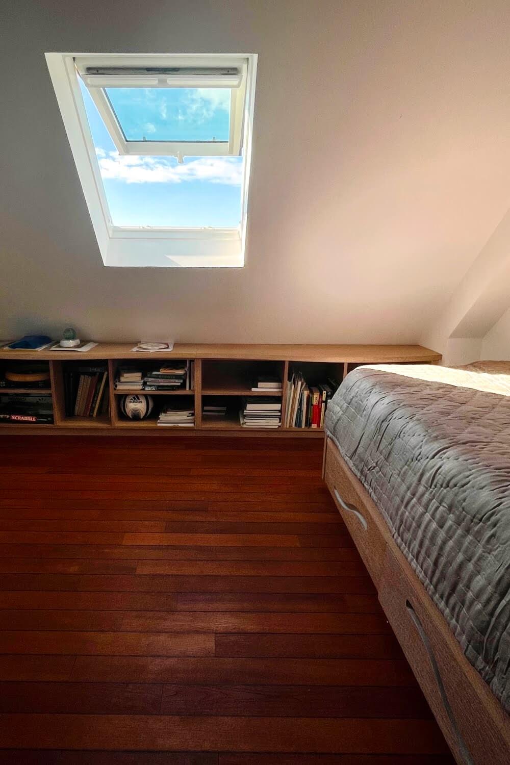 Chambre avec poutres apparentes